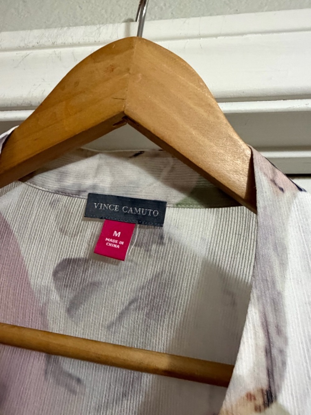 Vince Camuto Pastel Sheer Floral Duster Sz M in Pink, Lavender and Cream - Picture 7 of 7